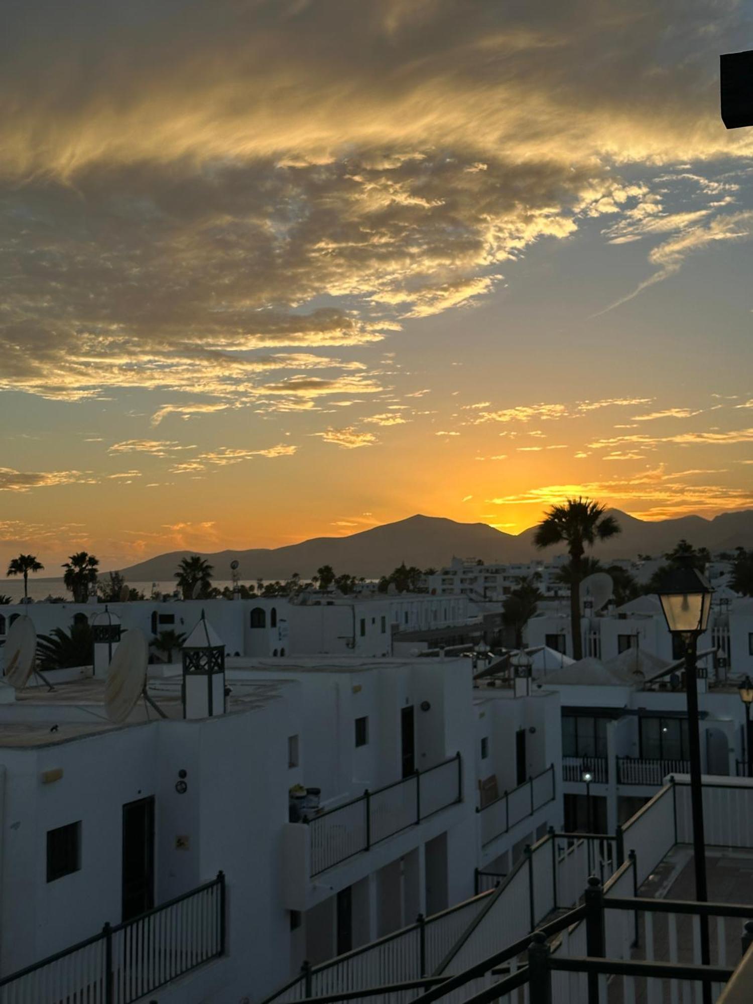 Casa Josephine Lanzarote, Spectacular Sea Views & Free Wifi Apartment Puerto del Carmen  Bagian luar foto